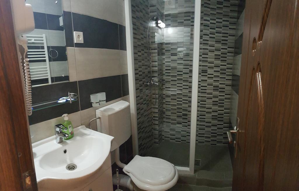 Hotel Casa Alex Târgu Jiu Habitación foto